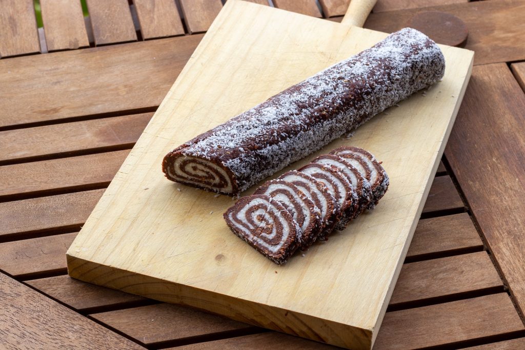 Swiss roll cake