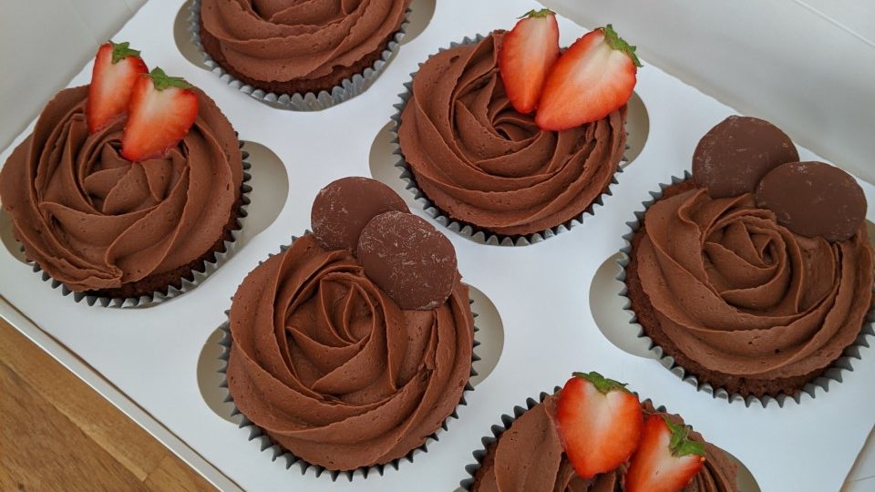 Nut free chocolate cupcakes