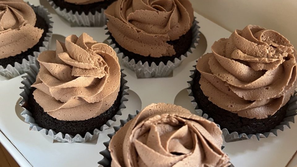 Nut-free chocolate cupcakes